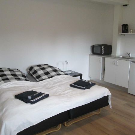 Hos Tina Bed & Breakfast Roskilde Exterior foto